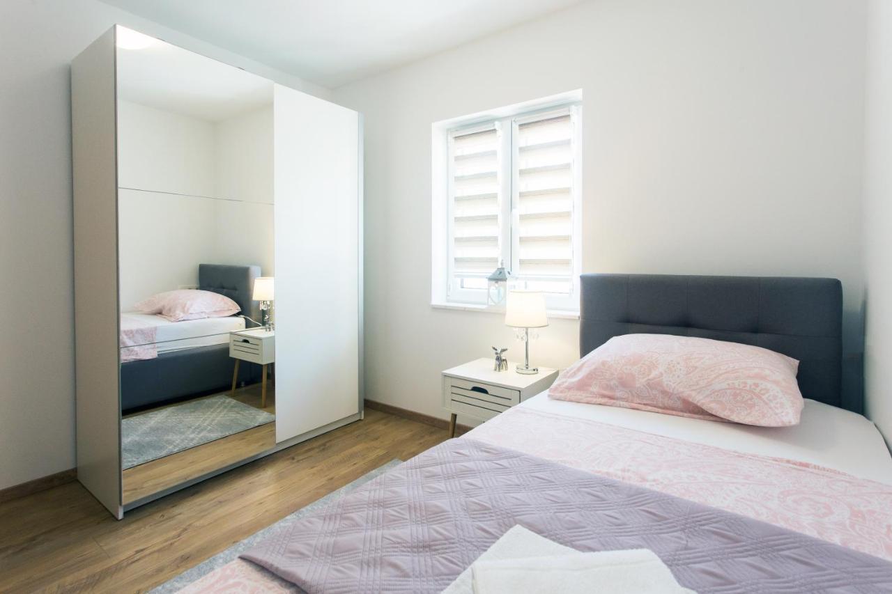 Villa Ivano With Sea&Mountain View Kaštel Stari Extérieur photo