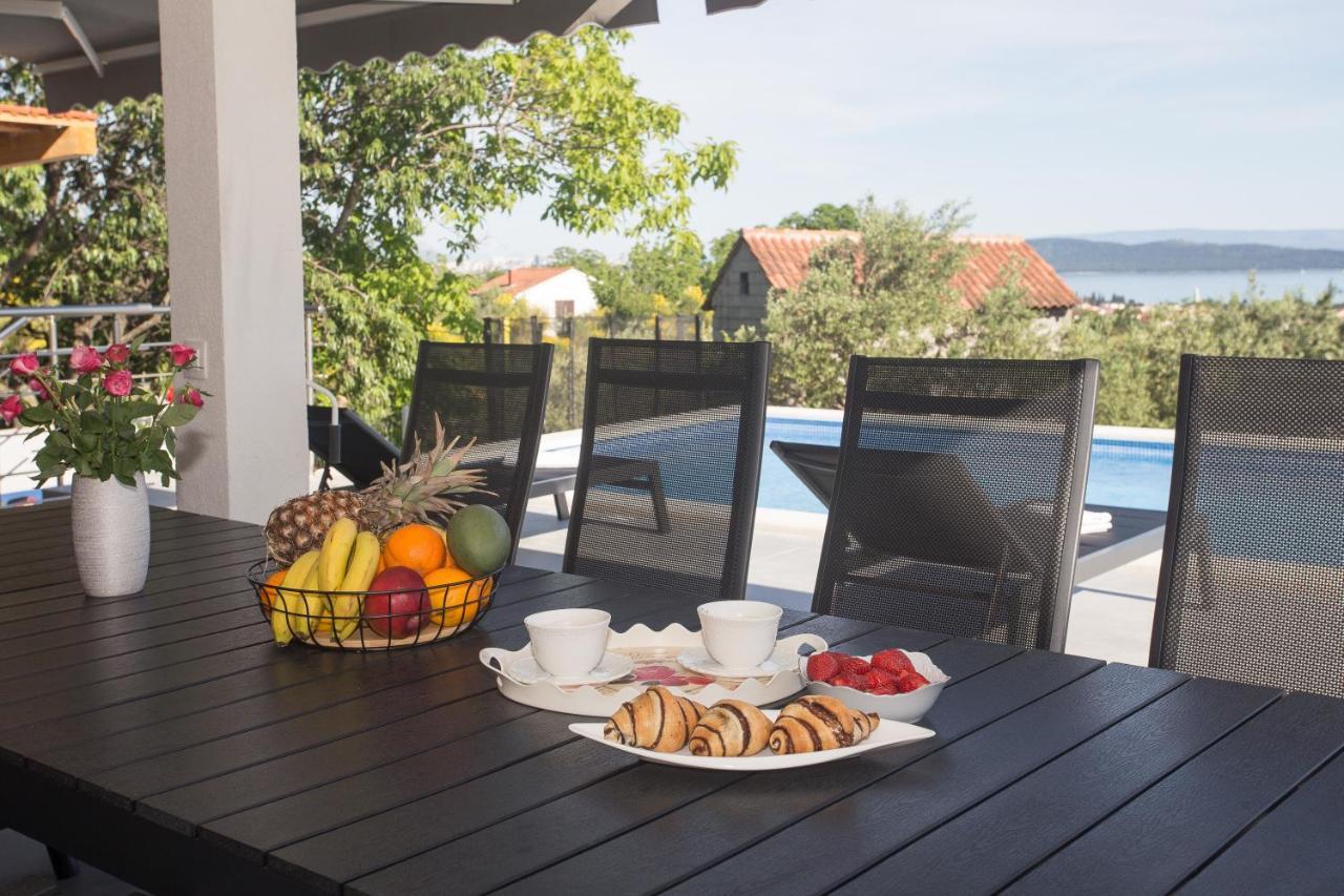 Villa Ivano With Sea&Mountain View Kaštel Stari Extérieur photo